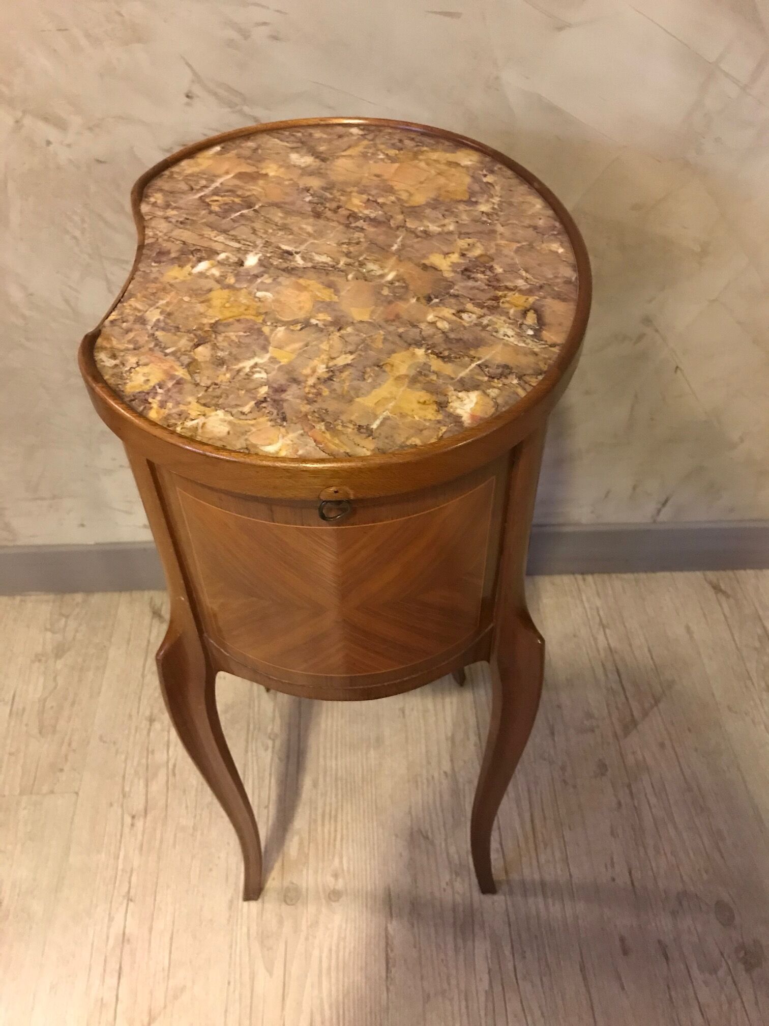 Chevet Louis XV