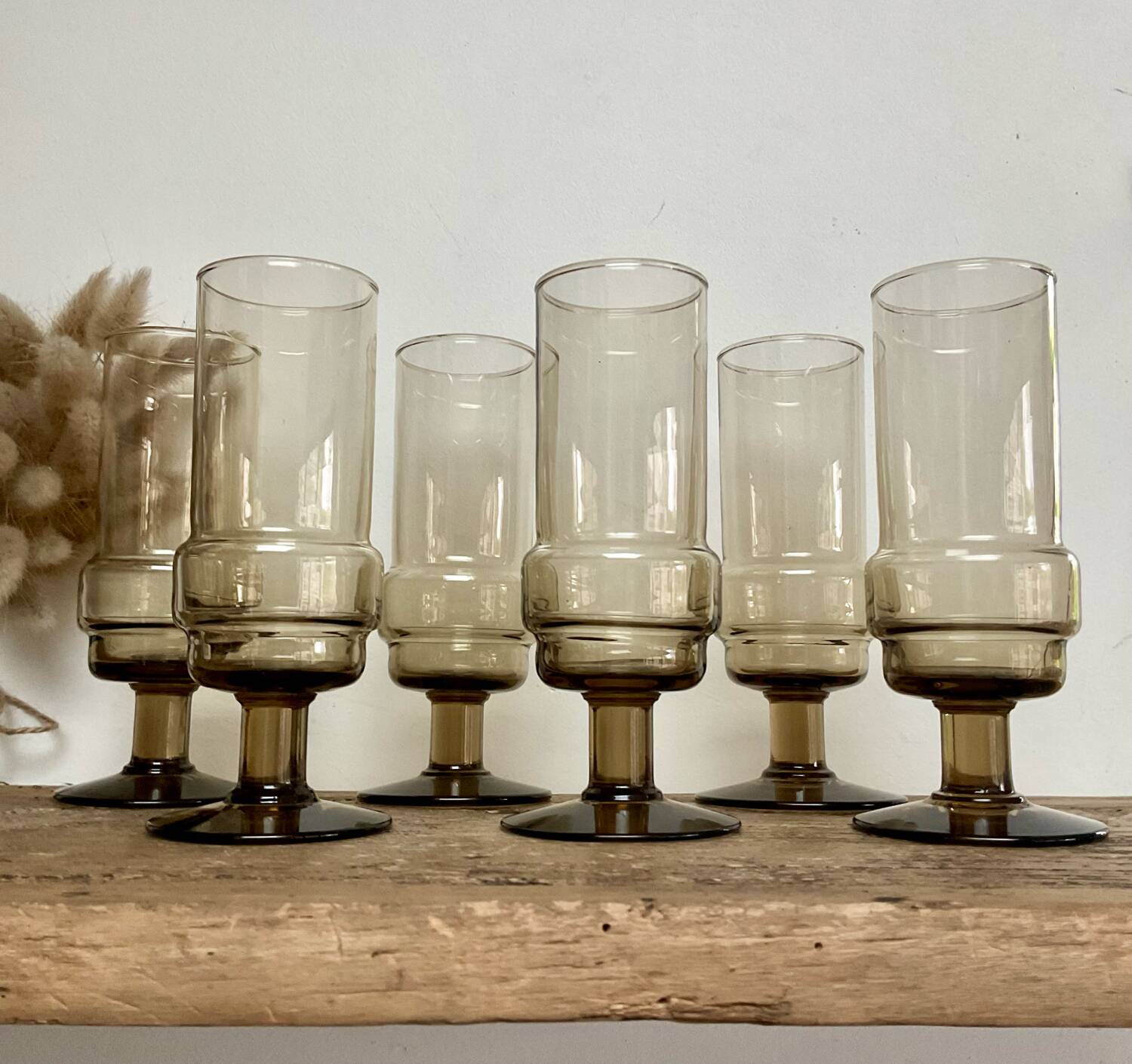 6 smoked glass flutes