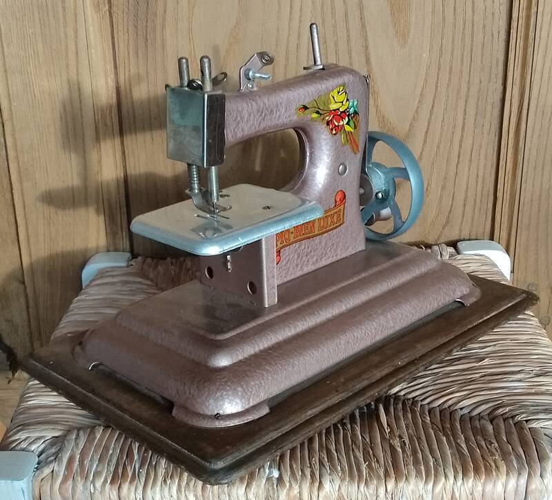 Keenso Mini Machine à Coudre, Machine à Coudre Jouet Pour Enfants Pour Filles Enfants