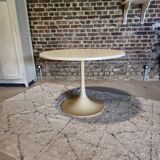 Tulip leg table