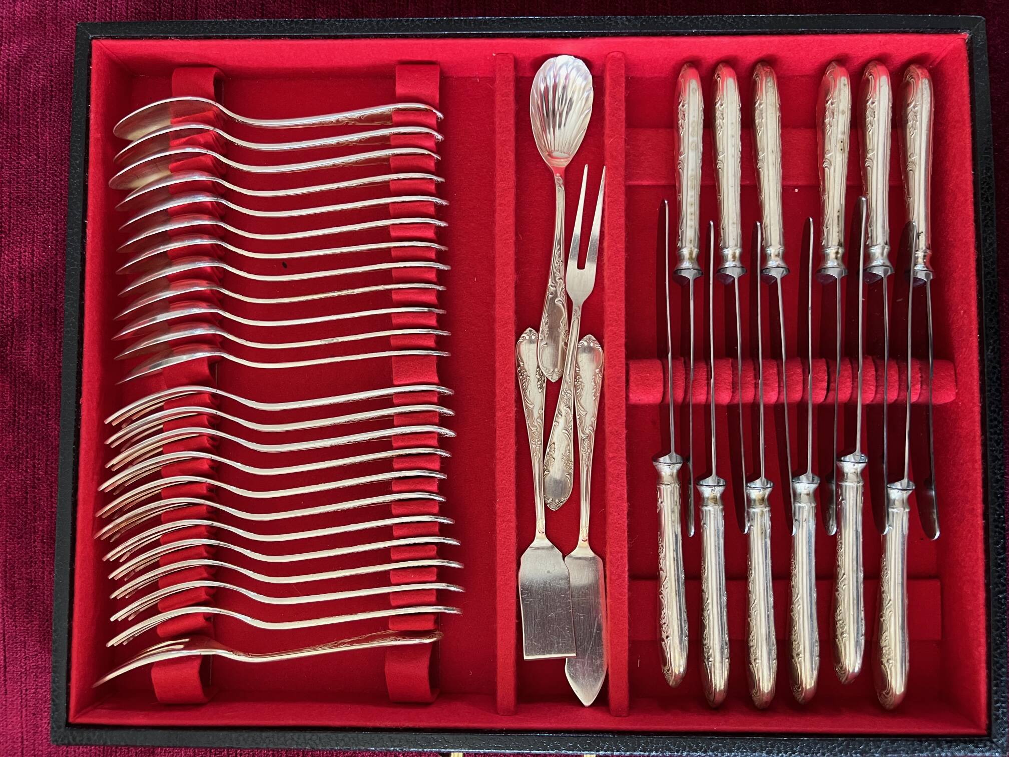 Cutlery set for 12 people.