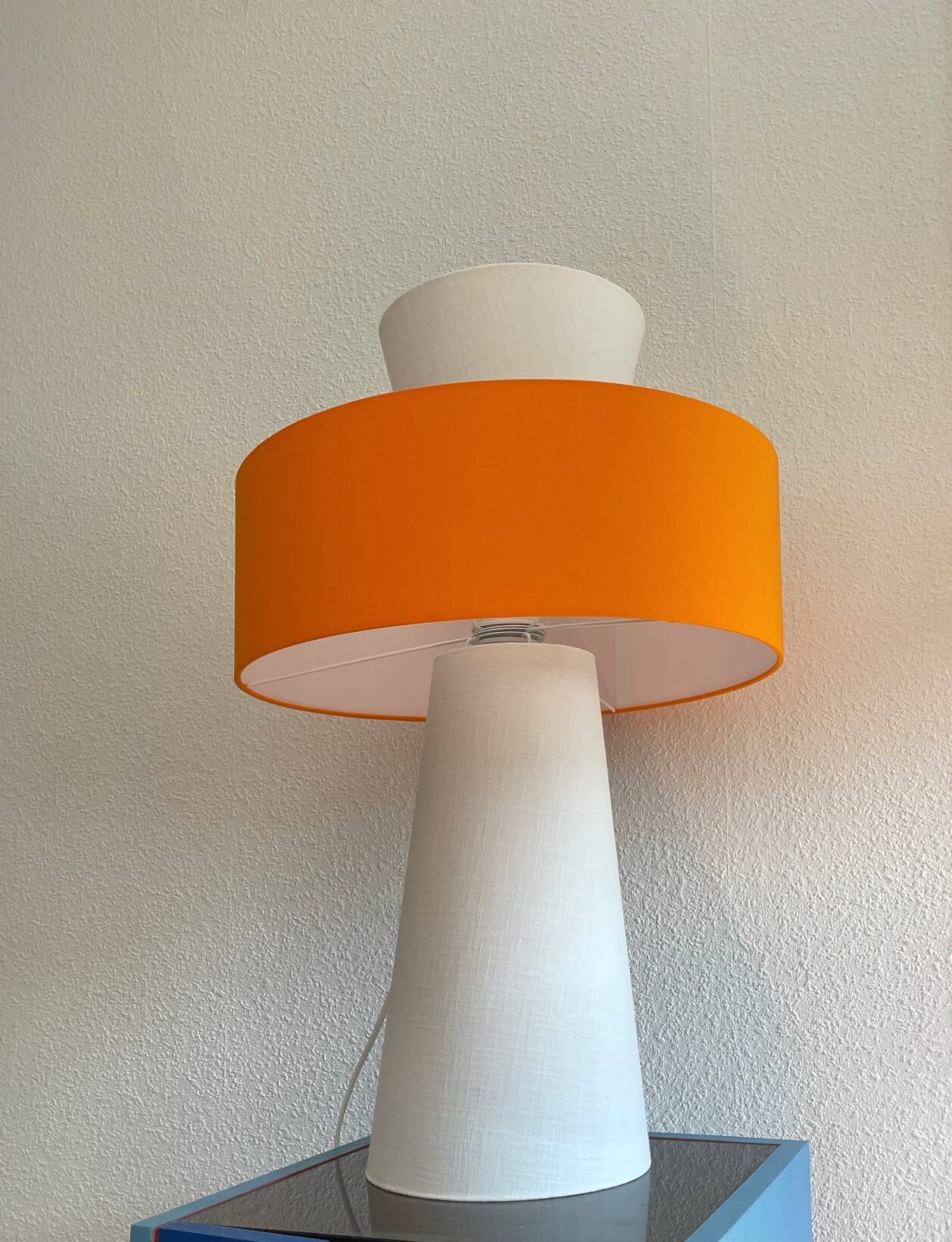 Intense orange furniture lamp Lamp'cône