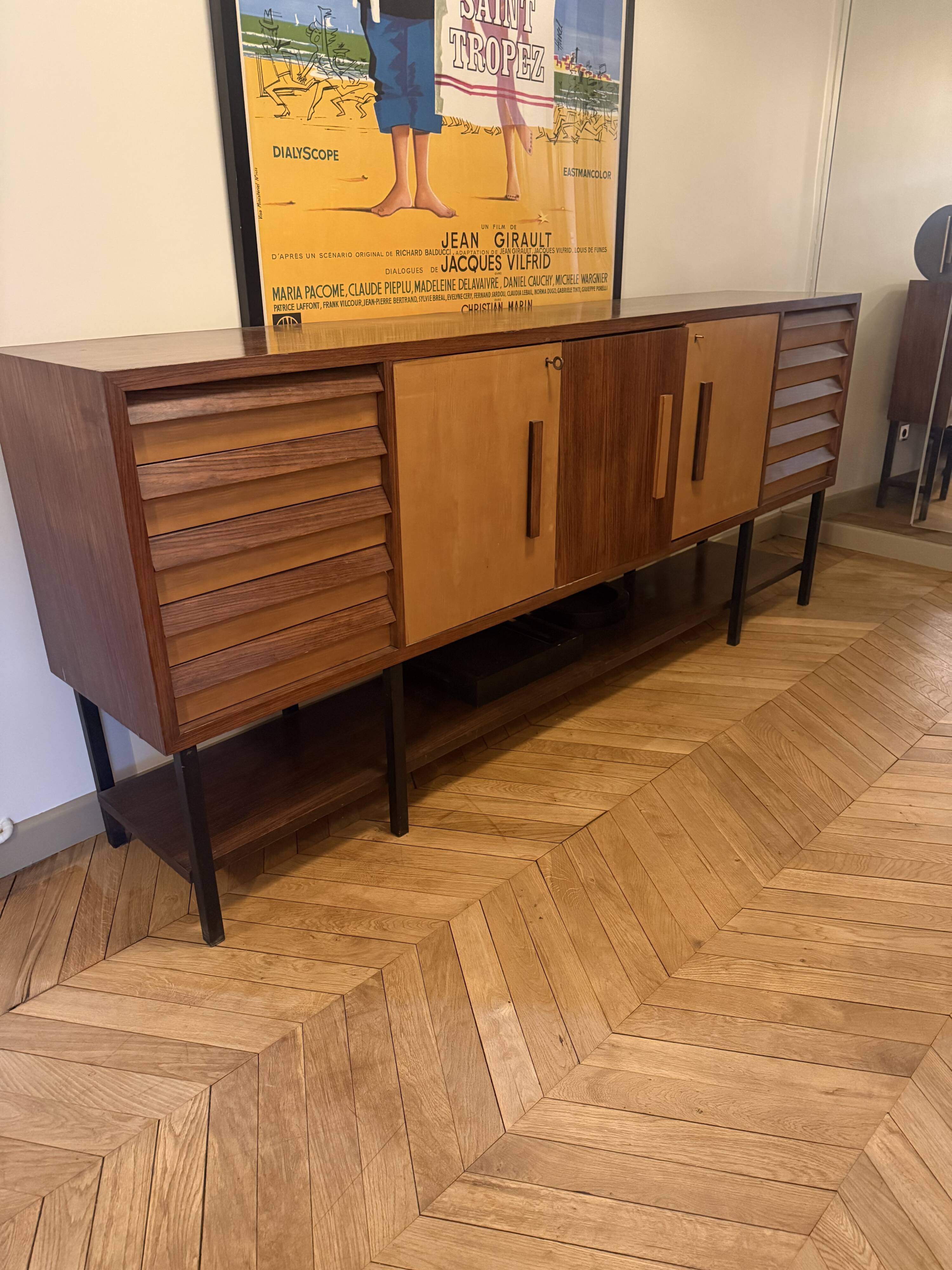 Grande enfilade en placage de palissandre et frêne