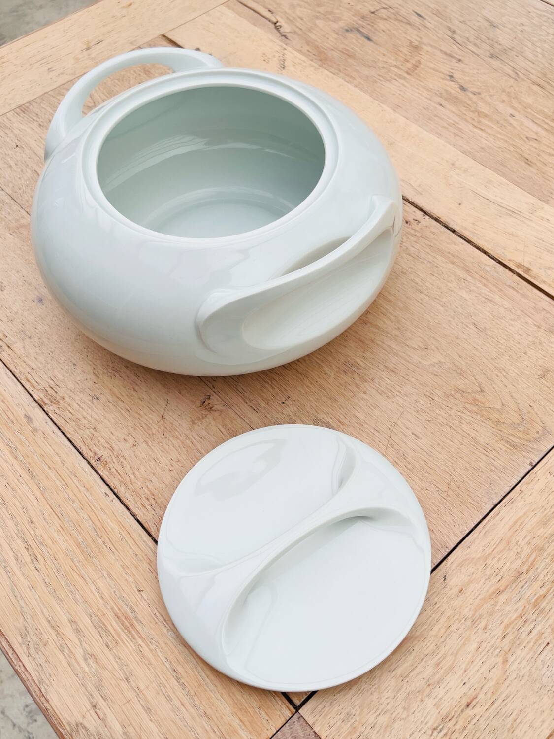 Royal Limoges Epsilon soup tureen