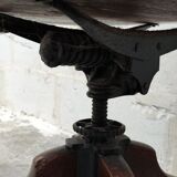 Old American office chair rounded around 1940 in oak