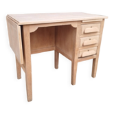 Child's desk