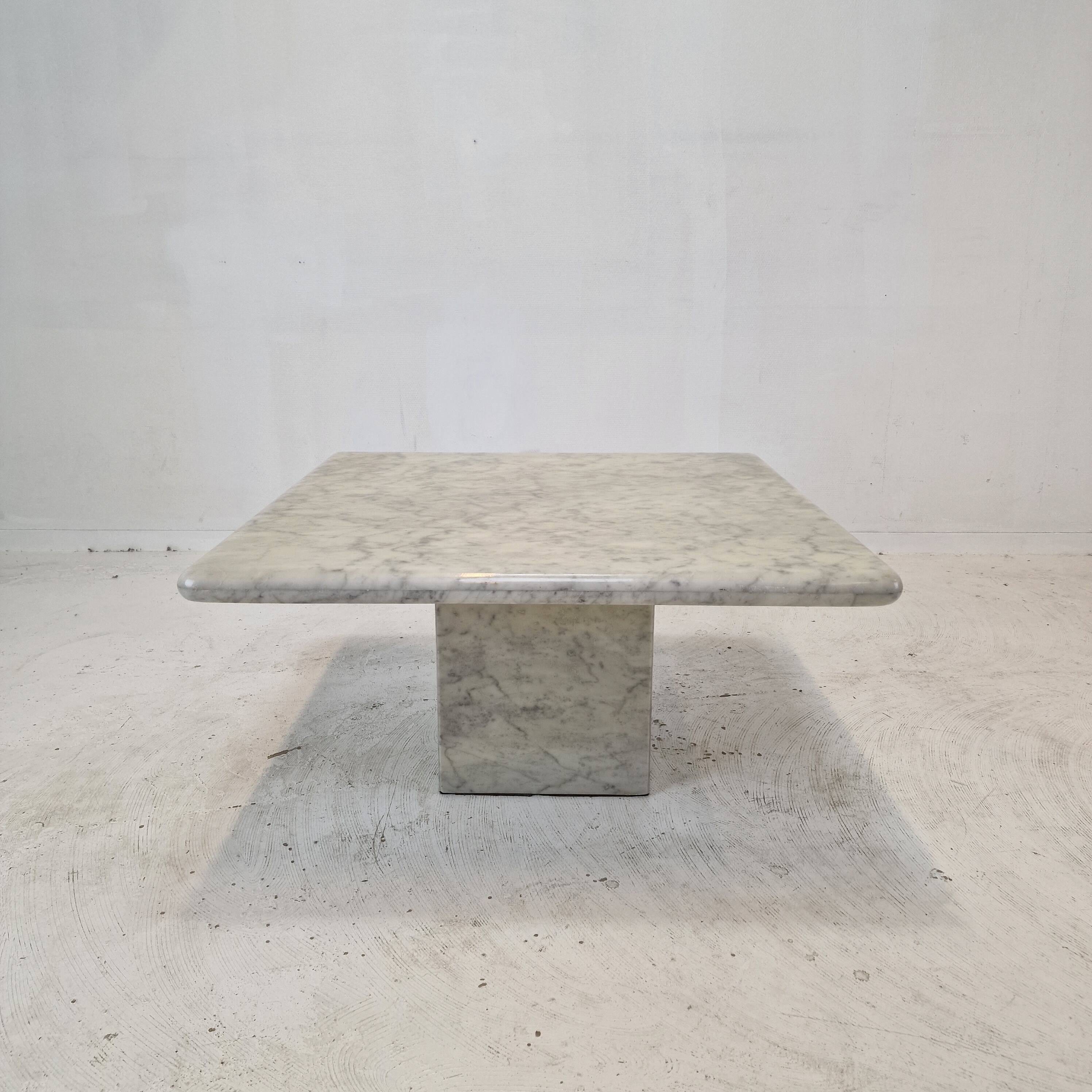 Italian Carrara Marble Coffee Table, 1980s