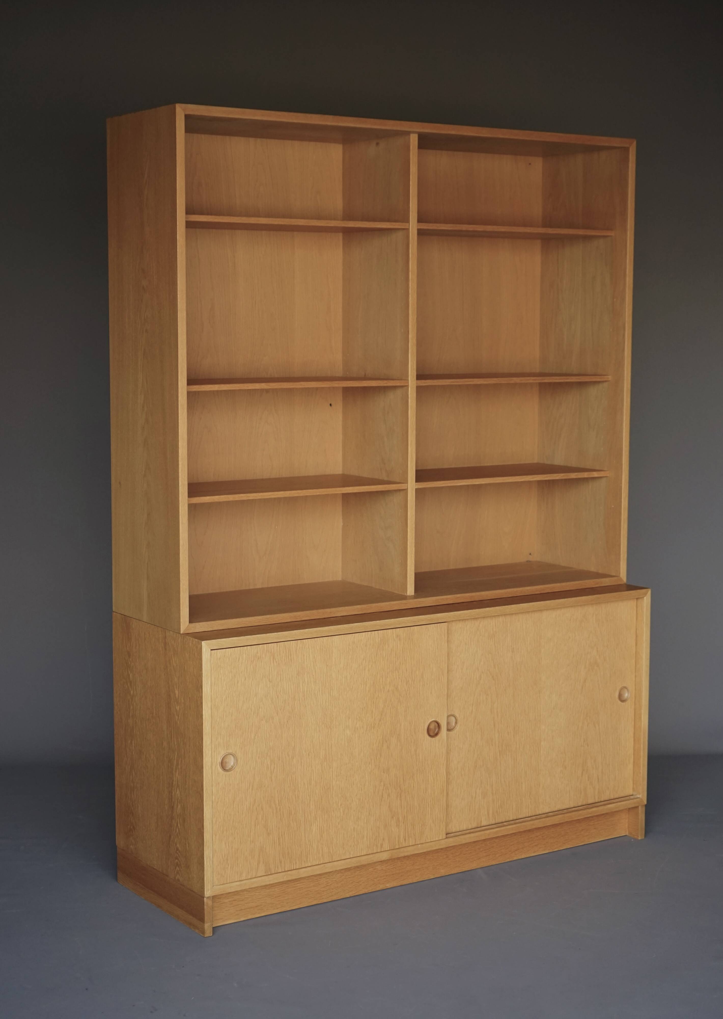Oak Bookcase by Børge Mogensen for Karl Andersson & söner. Sweden, 1960s