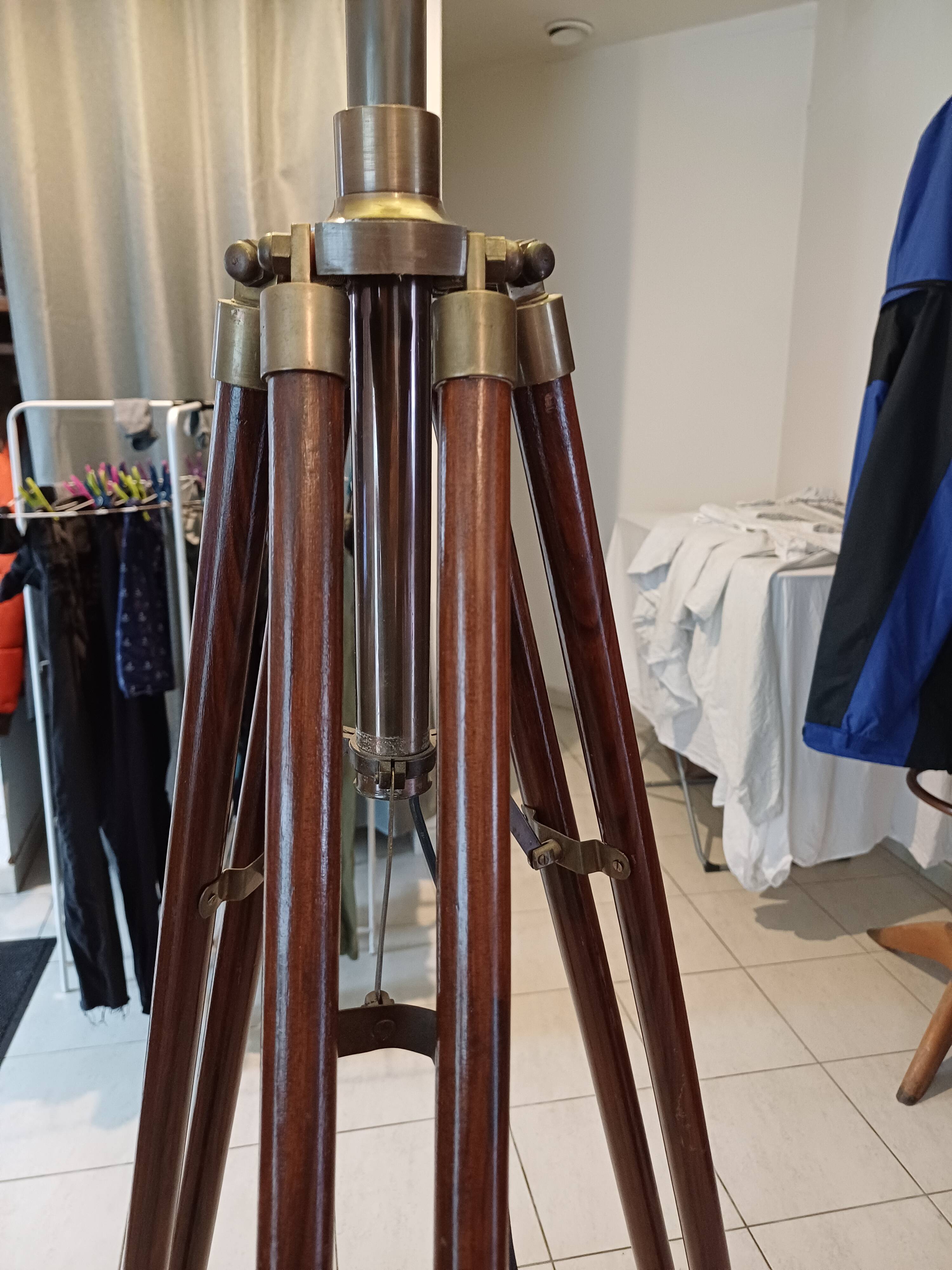 Geometric Tripod Lamp Wood and Brass