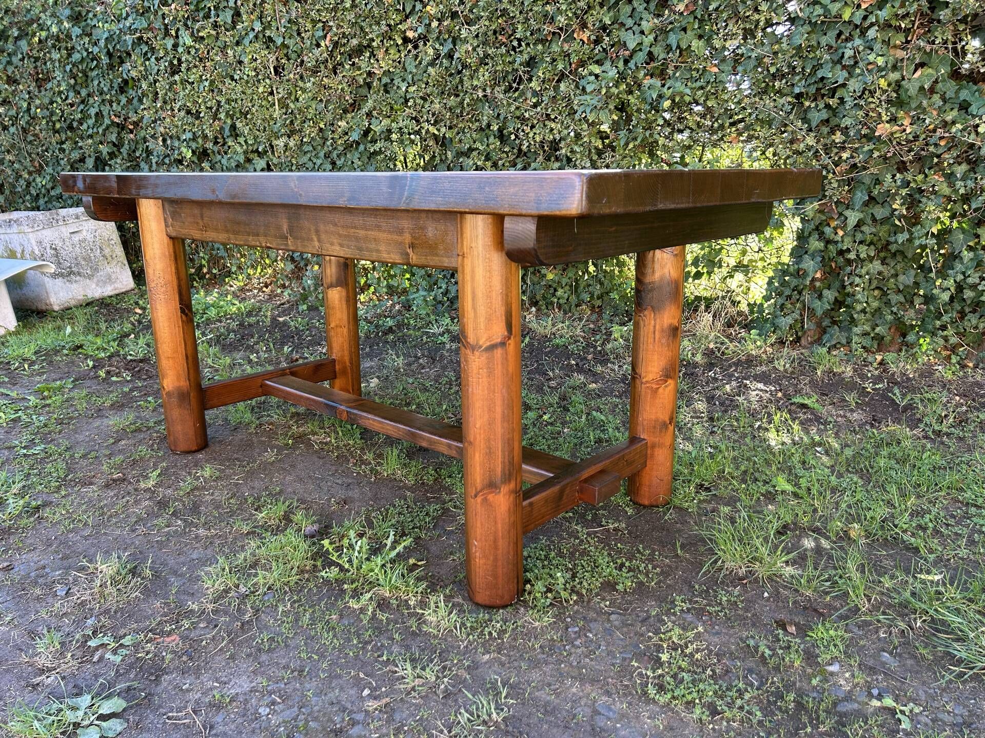 Table à manger Georges Robert