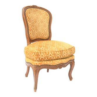 Chaise basse de style Louis XV