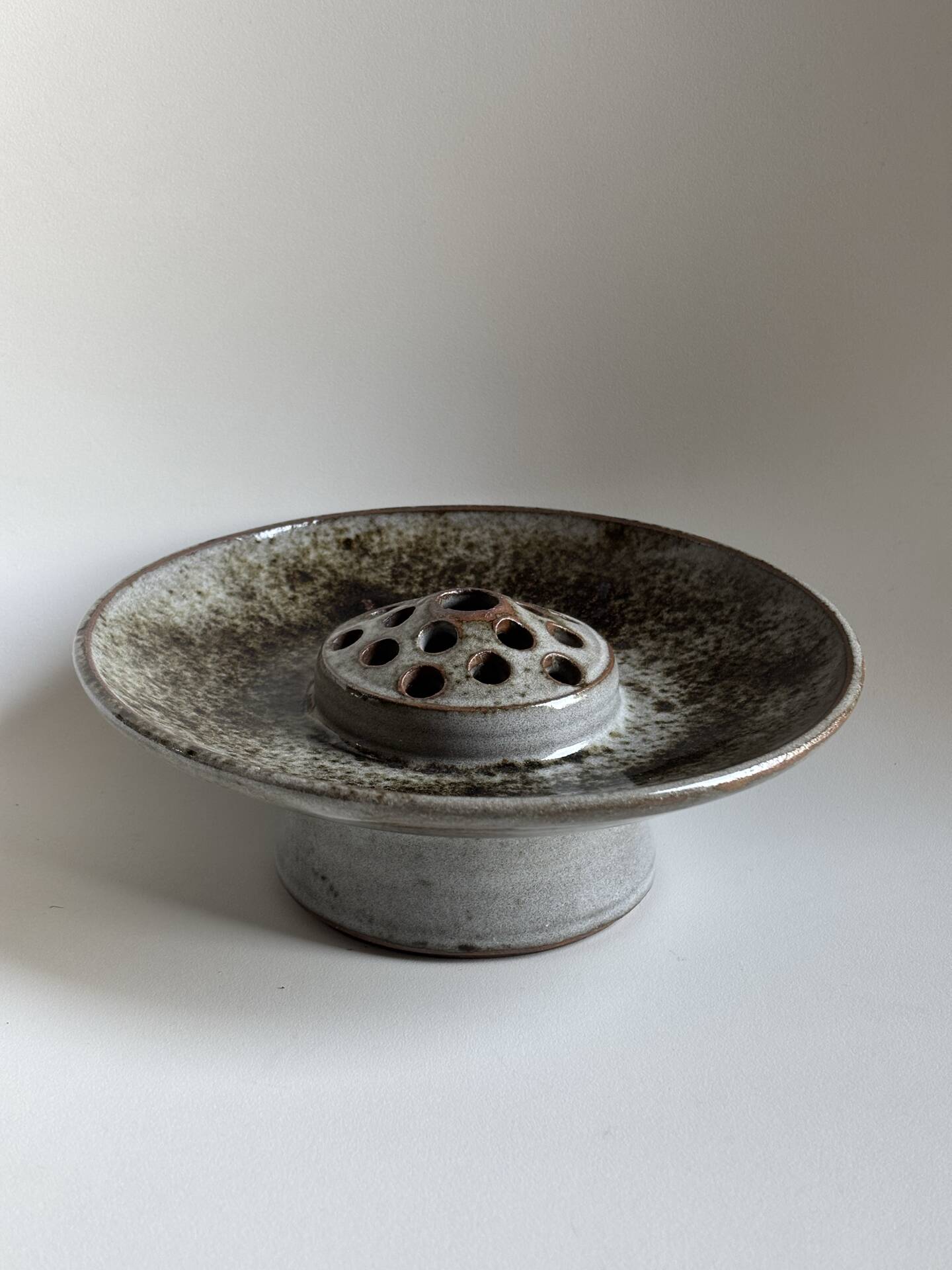 Ceramic flower vase by Chantal and Thierry Robert