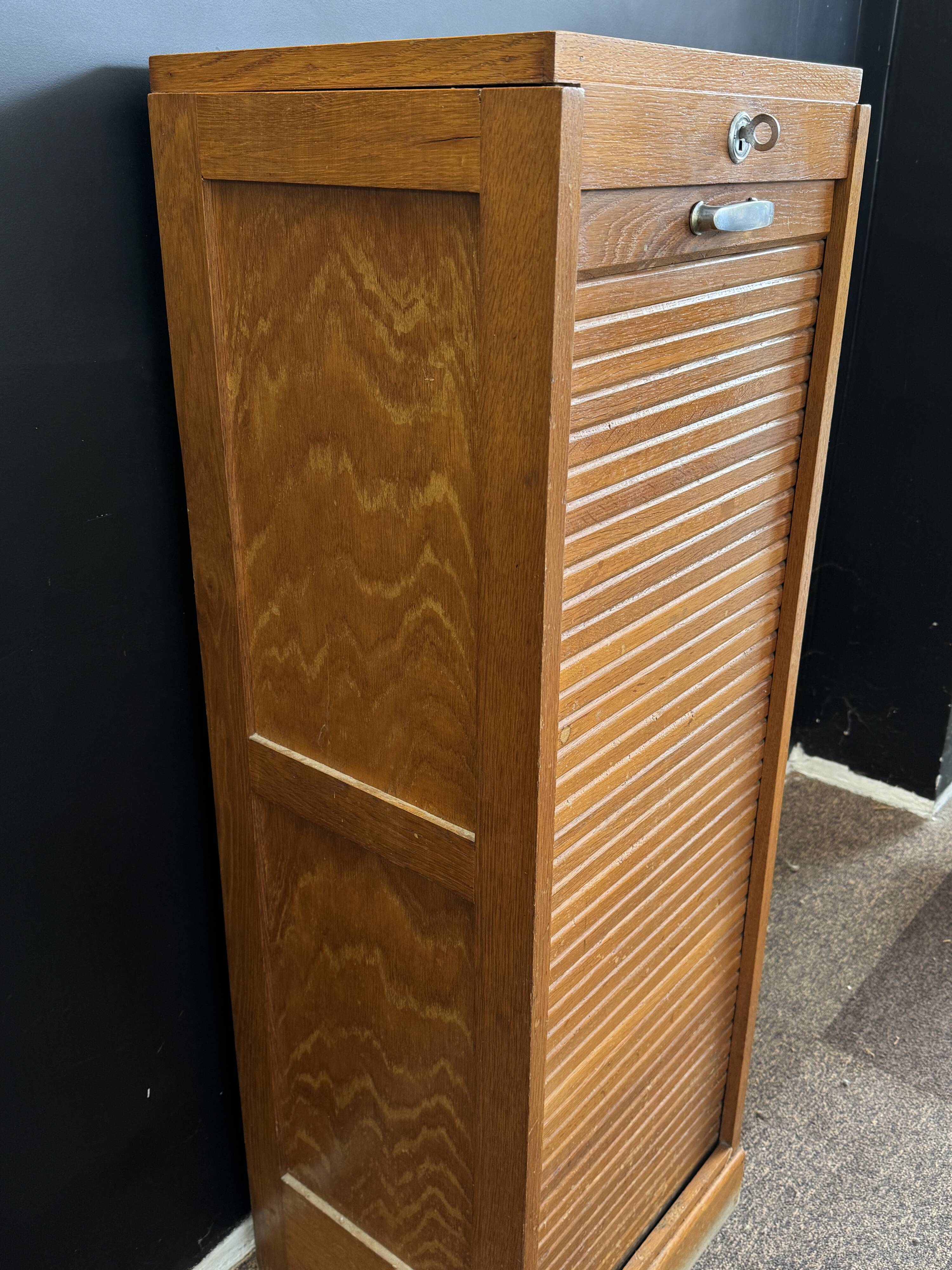 Filing cabinet, wooden curtain cabinet