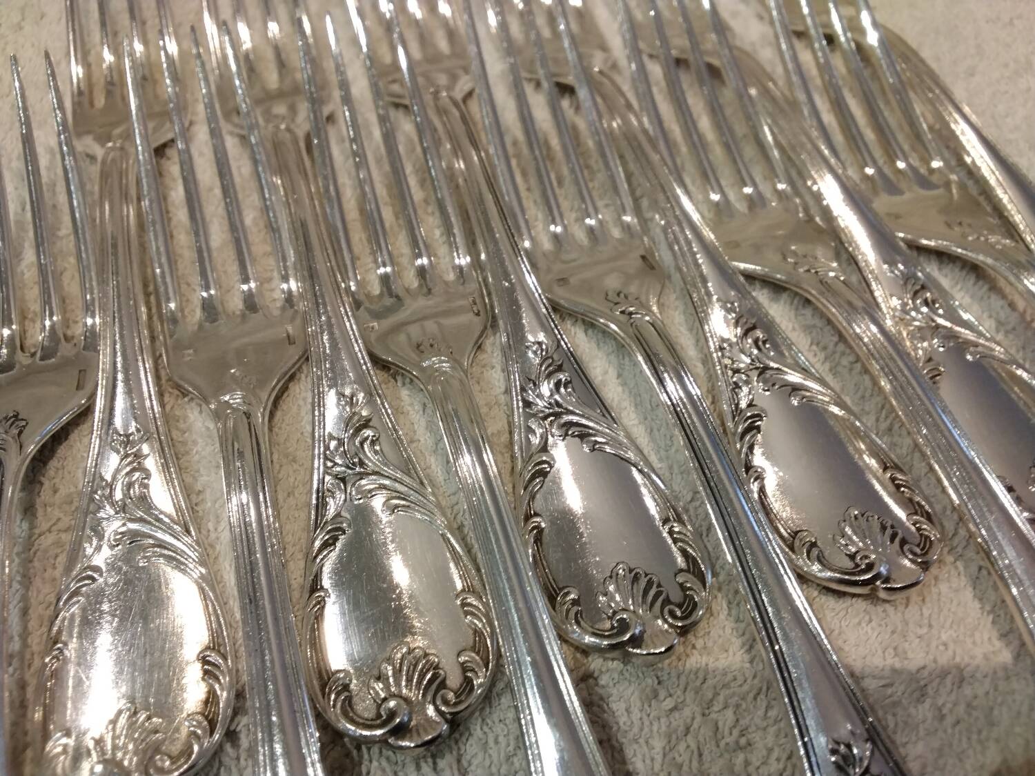 12 silver-plated dessert forks by Christofle Marly, 18.8cm