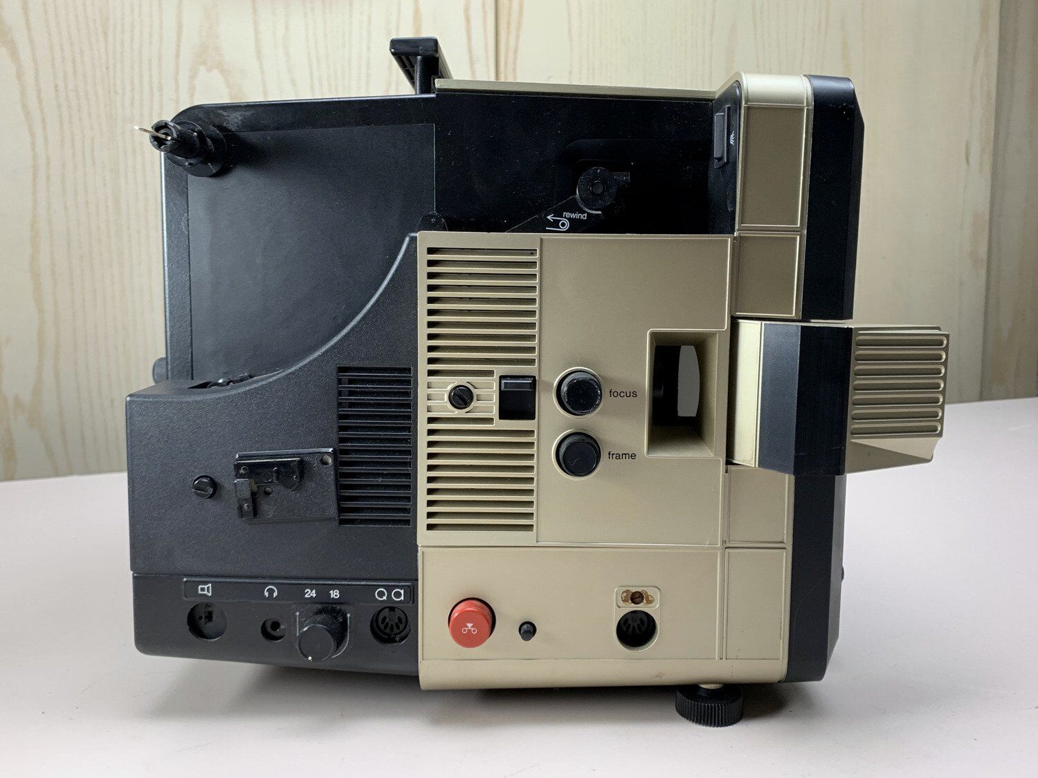 Super 8 projector "EUMIG RS 3000"