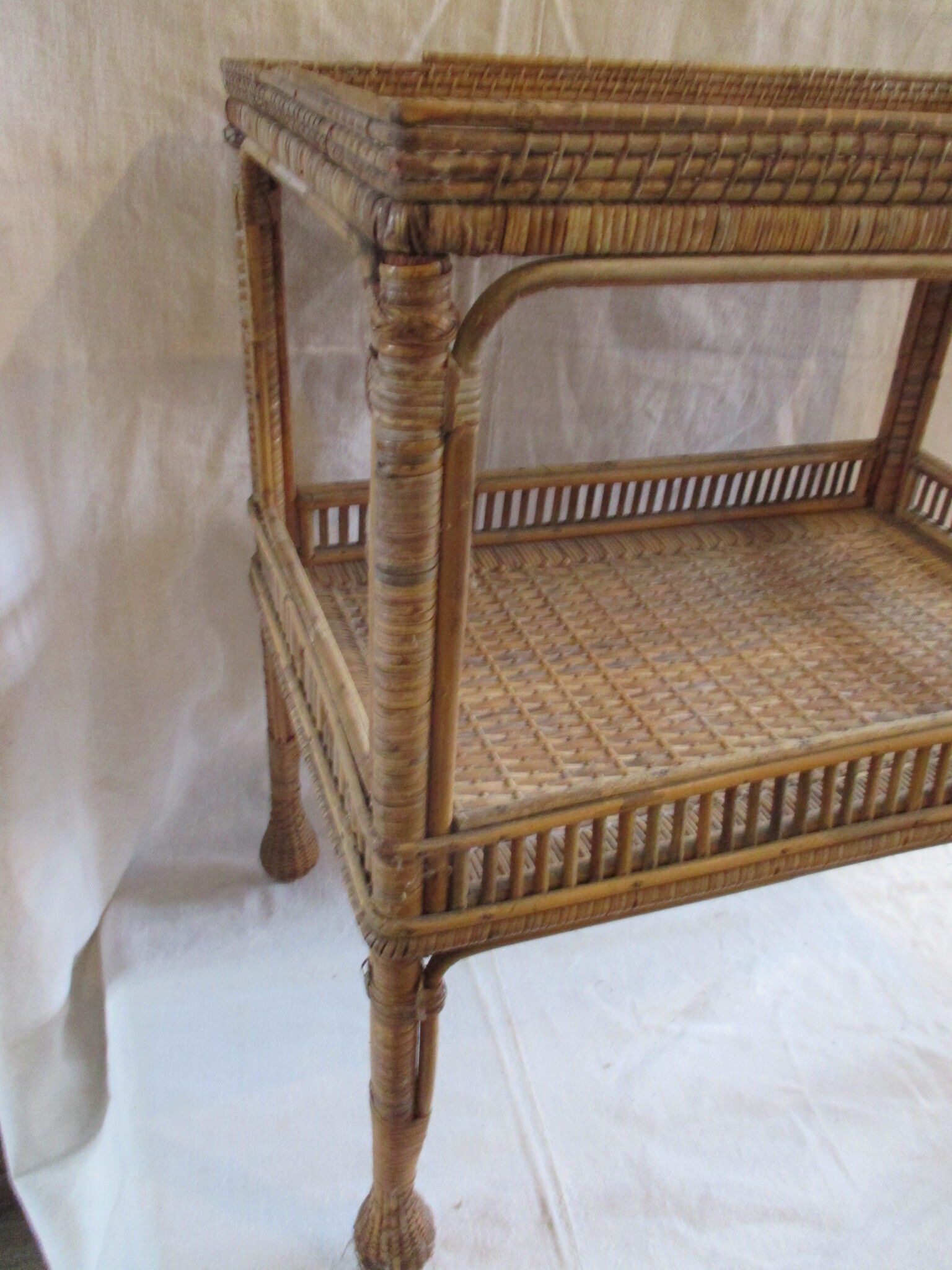 Table wicker years 20