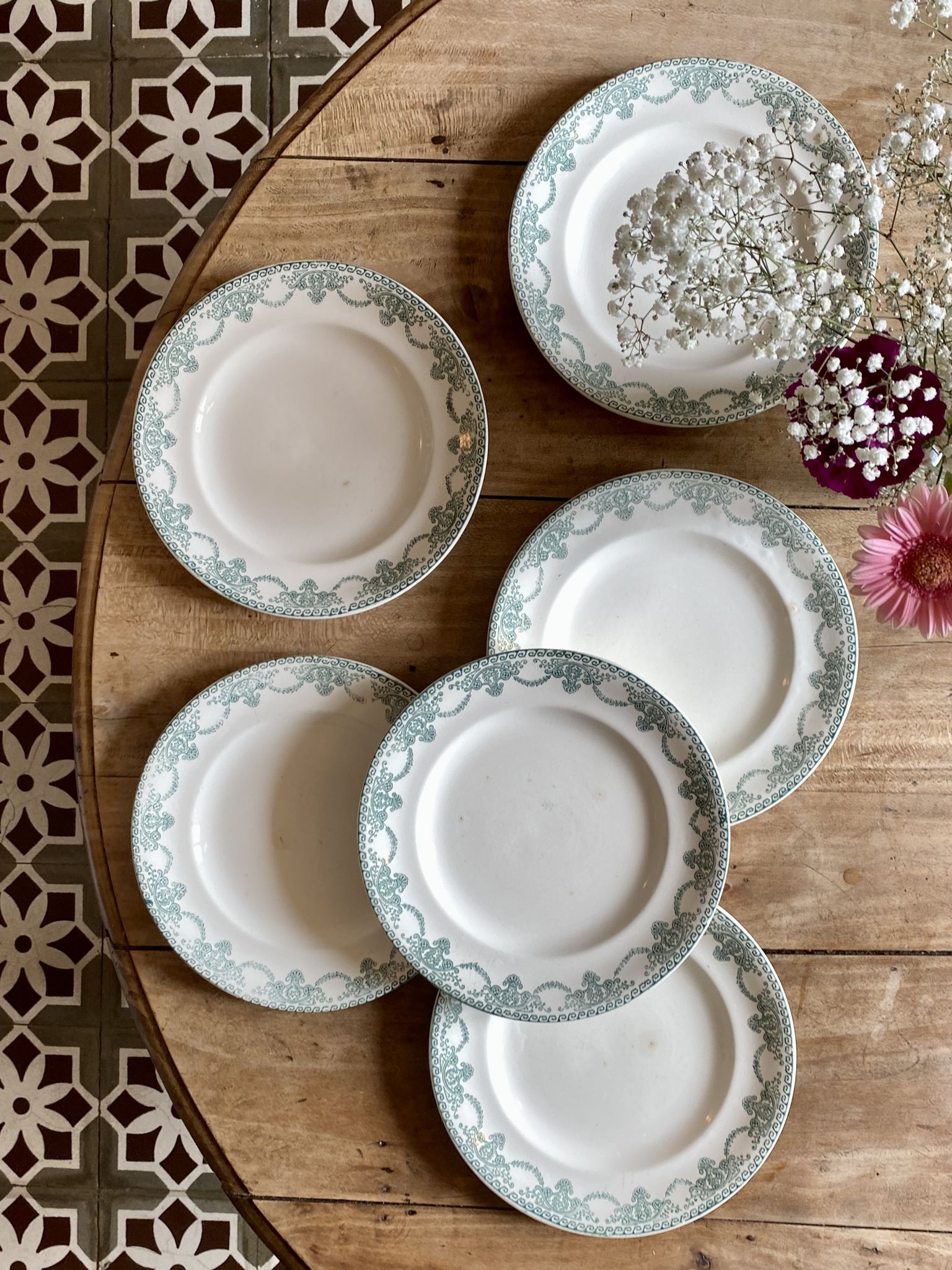 Set of 6 vintage plates in iron earth, Longwy model Au Chatelet LOT 2