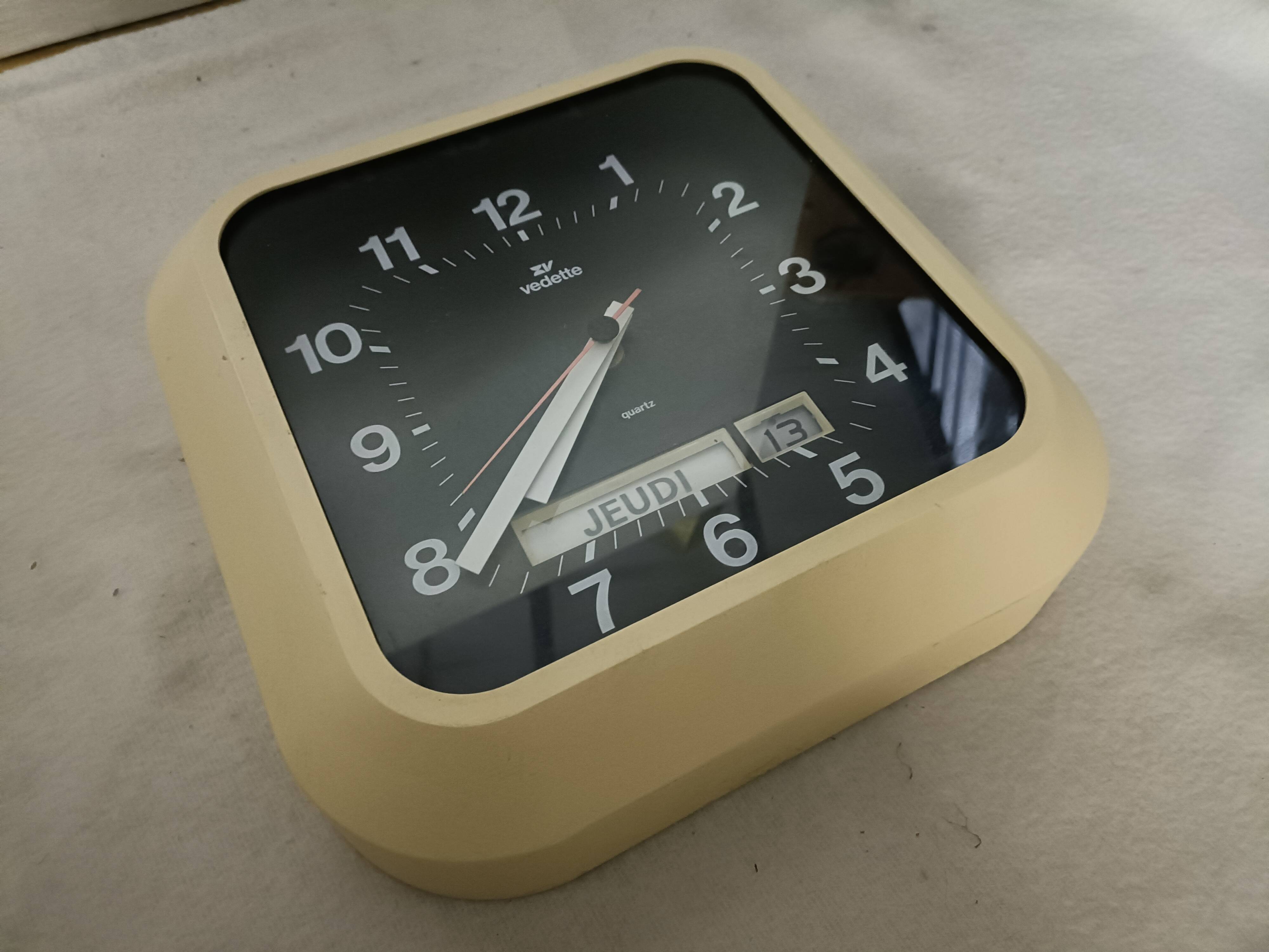 Vintage "star" wall clock