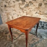 French side table in cherry wood, late 18th century.