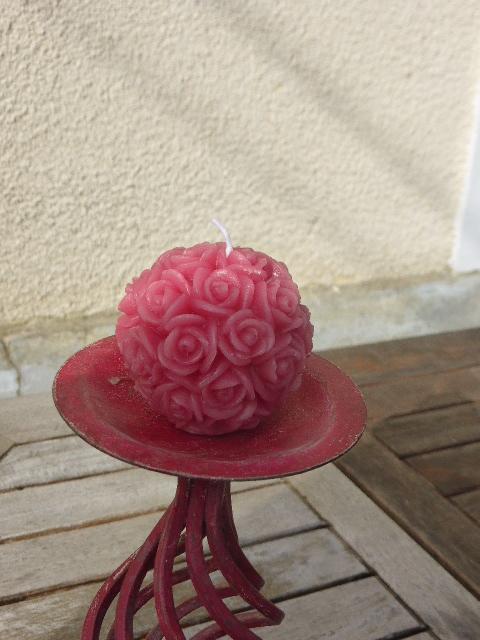 Twisted, patinated wrought iron candlestick red vintage, with pink rose candles