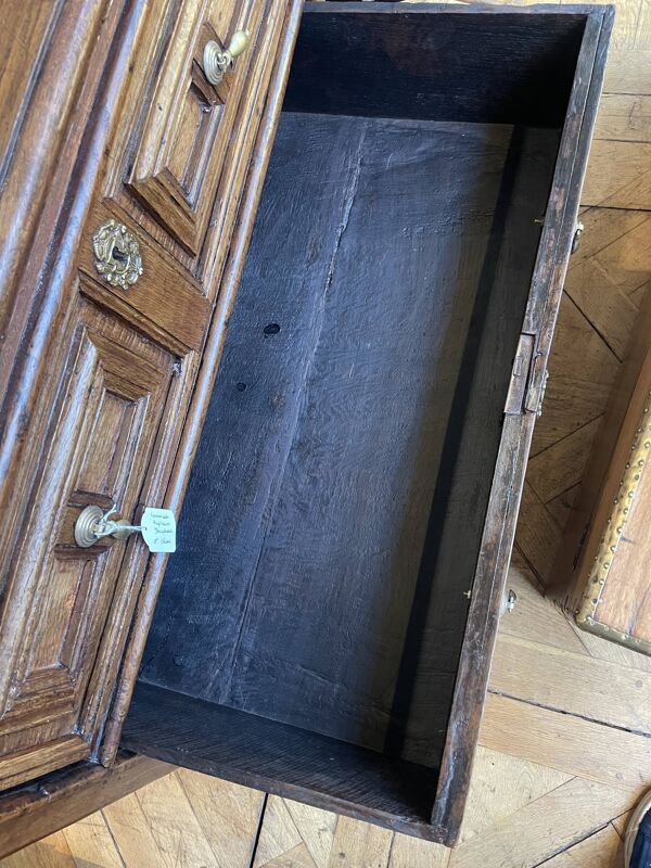 Petite Commode En Chêne Du 17° Siècle William And Mary