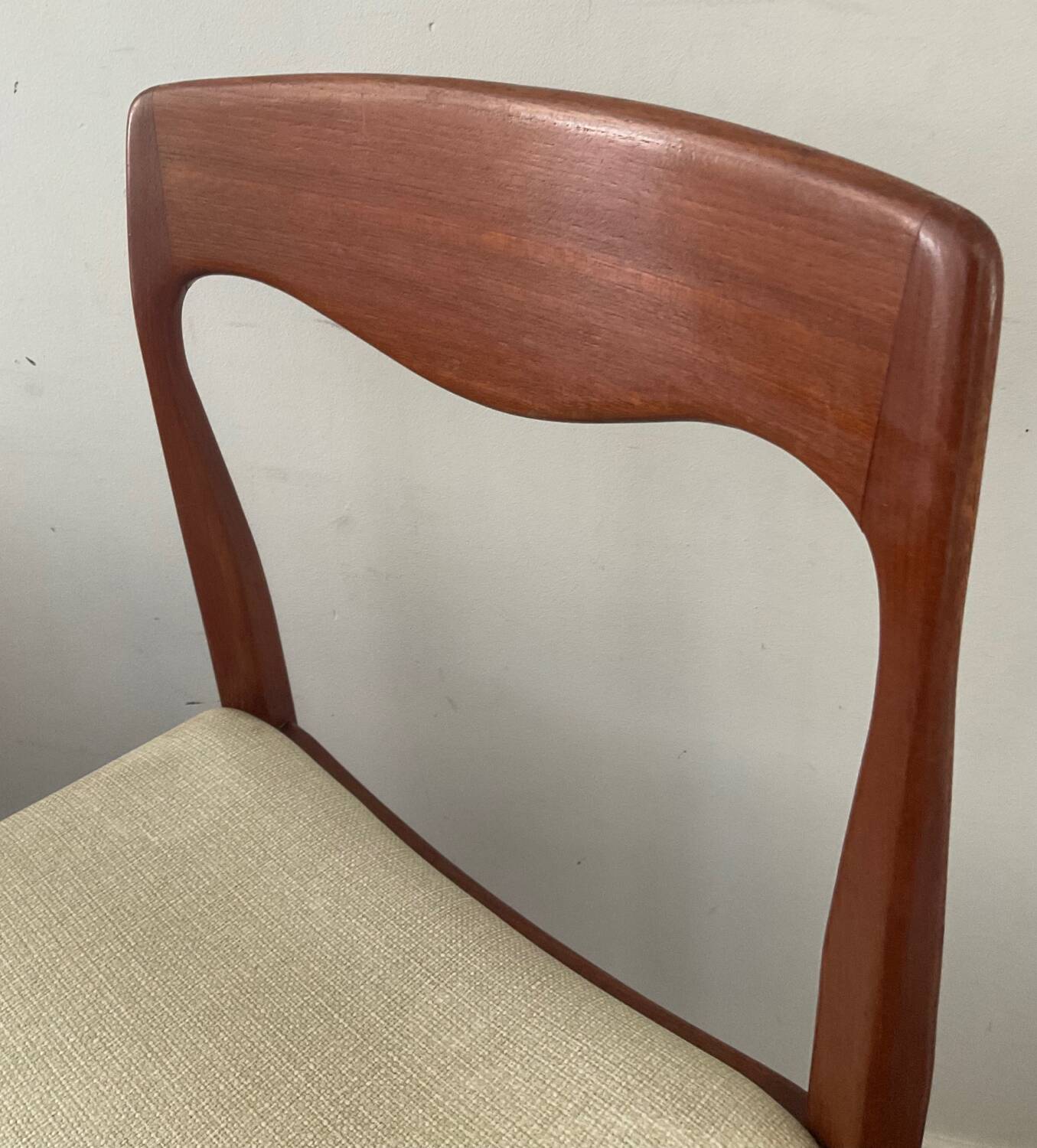 Chaise scandinave en teck