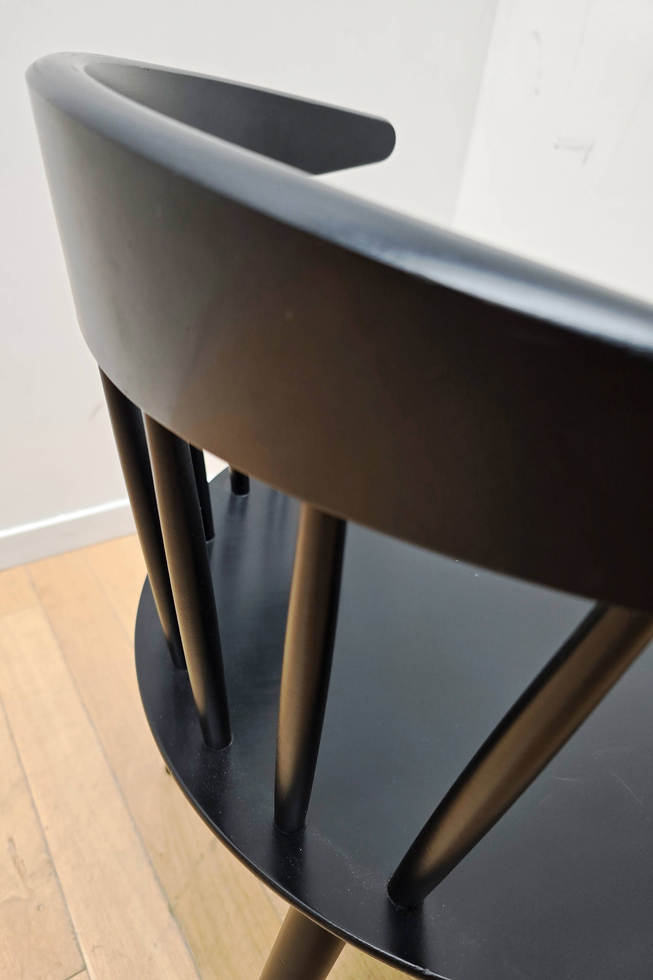 Set of 8 J104 chairs, Hay