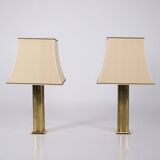 Paire de lampes en laiton et soie sauvage.