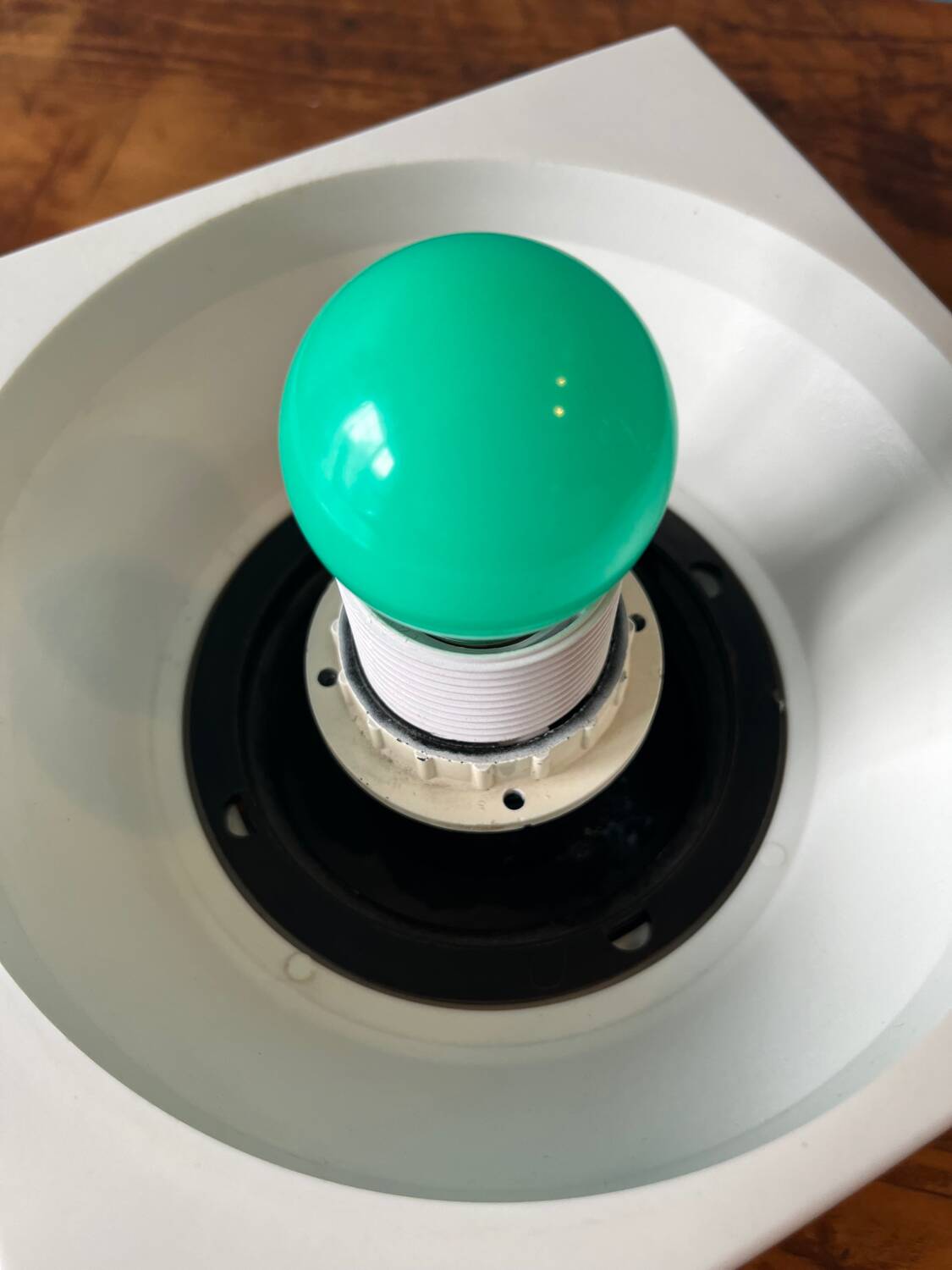 Lampe à poser globe