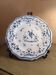 Ancienne assiette faïence Moustiers bleu blanc décor ibis bleu