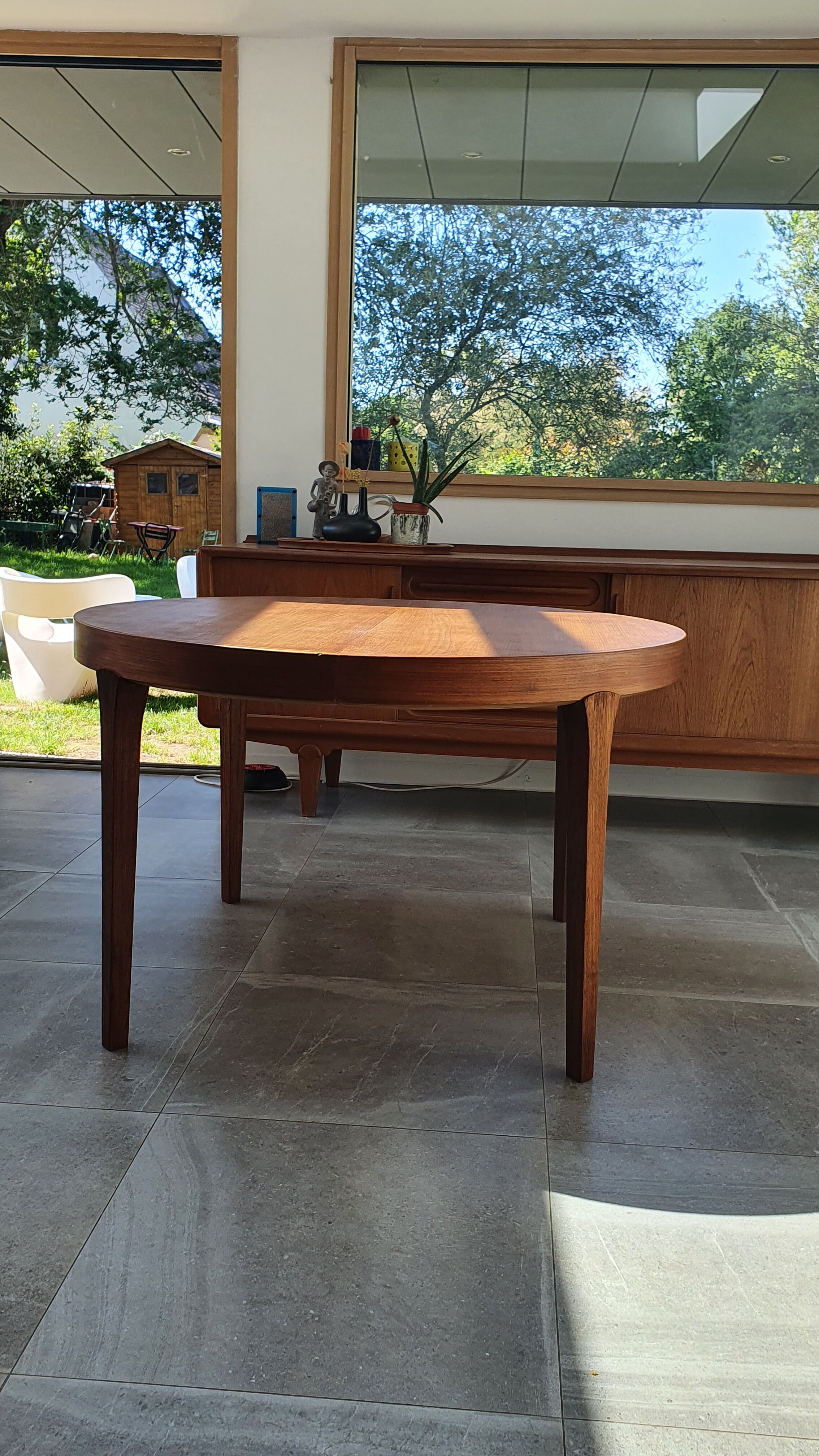 Teak dining table editor Gudme Mobelfabrik, Danish