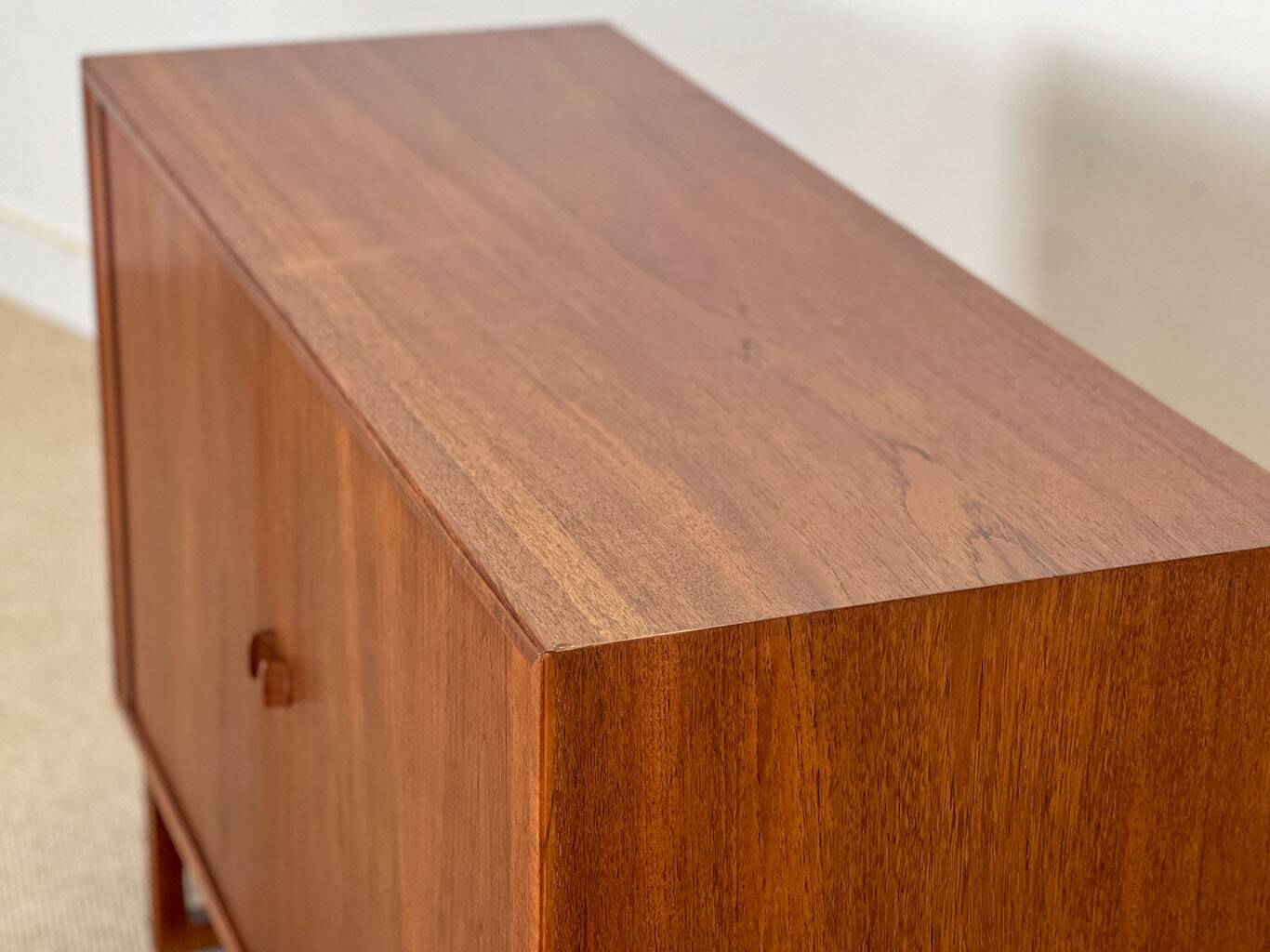 Børge Mogensen sideboard (tambour doors)