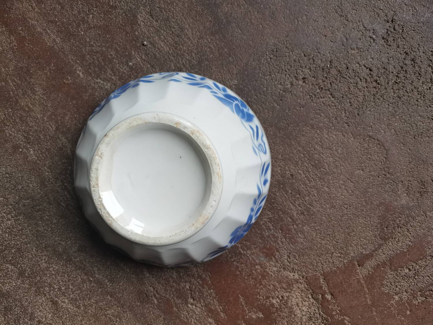 Large vintage fluted bowl with blue flower pattern