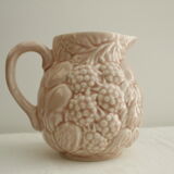 Pink pitcher - glazed ceramics - raspberry reliefs - Salins les Bains