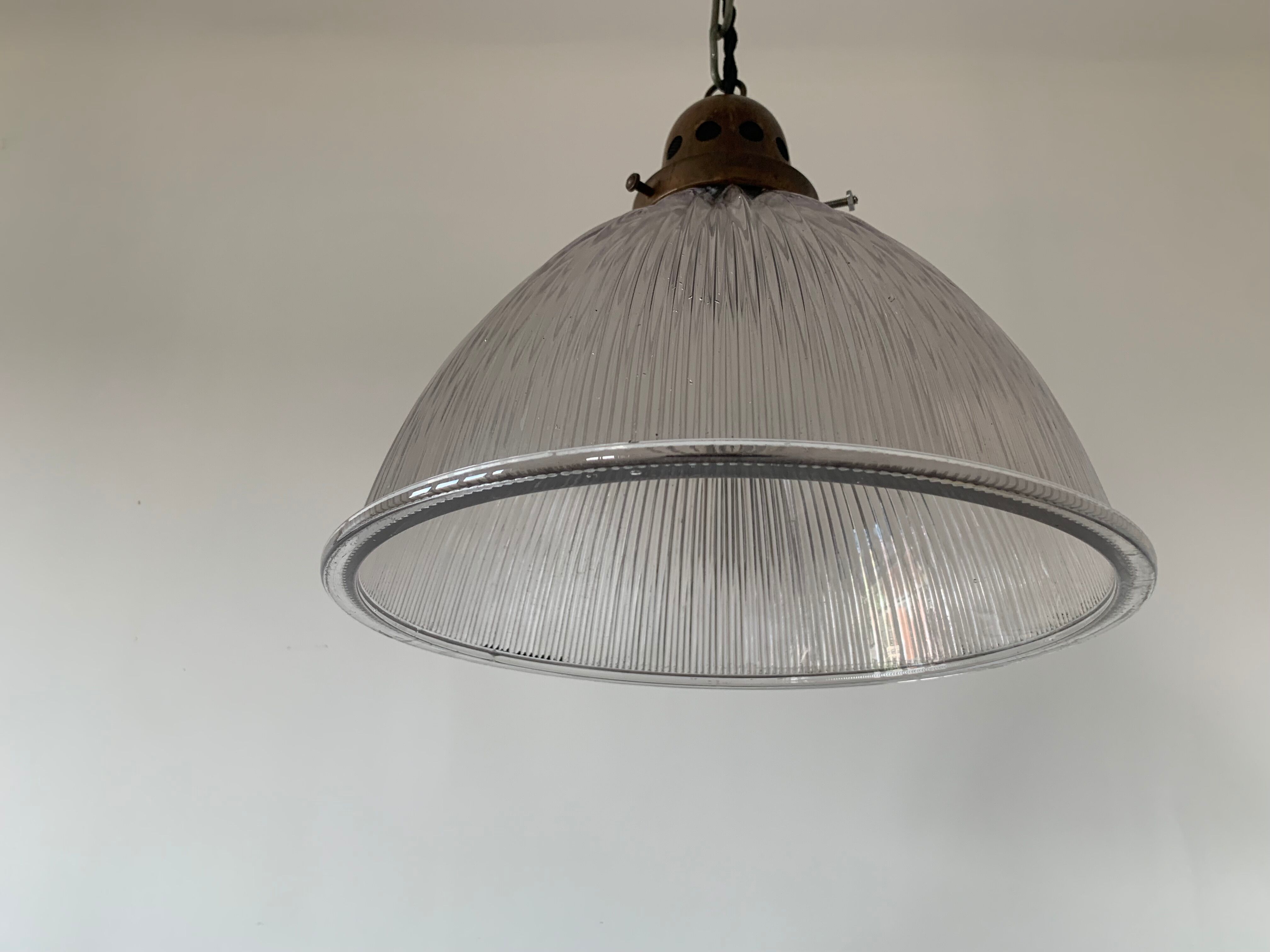 Suspension holophane ancienne