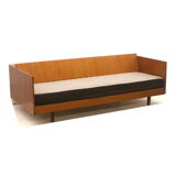 Vintage teak daybed / sofa made in the 1960s