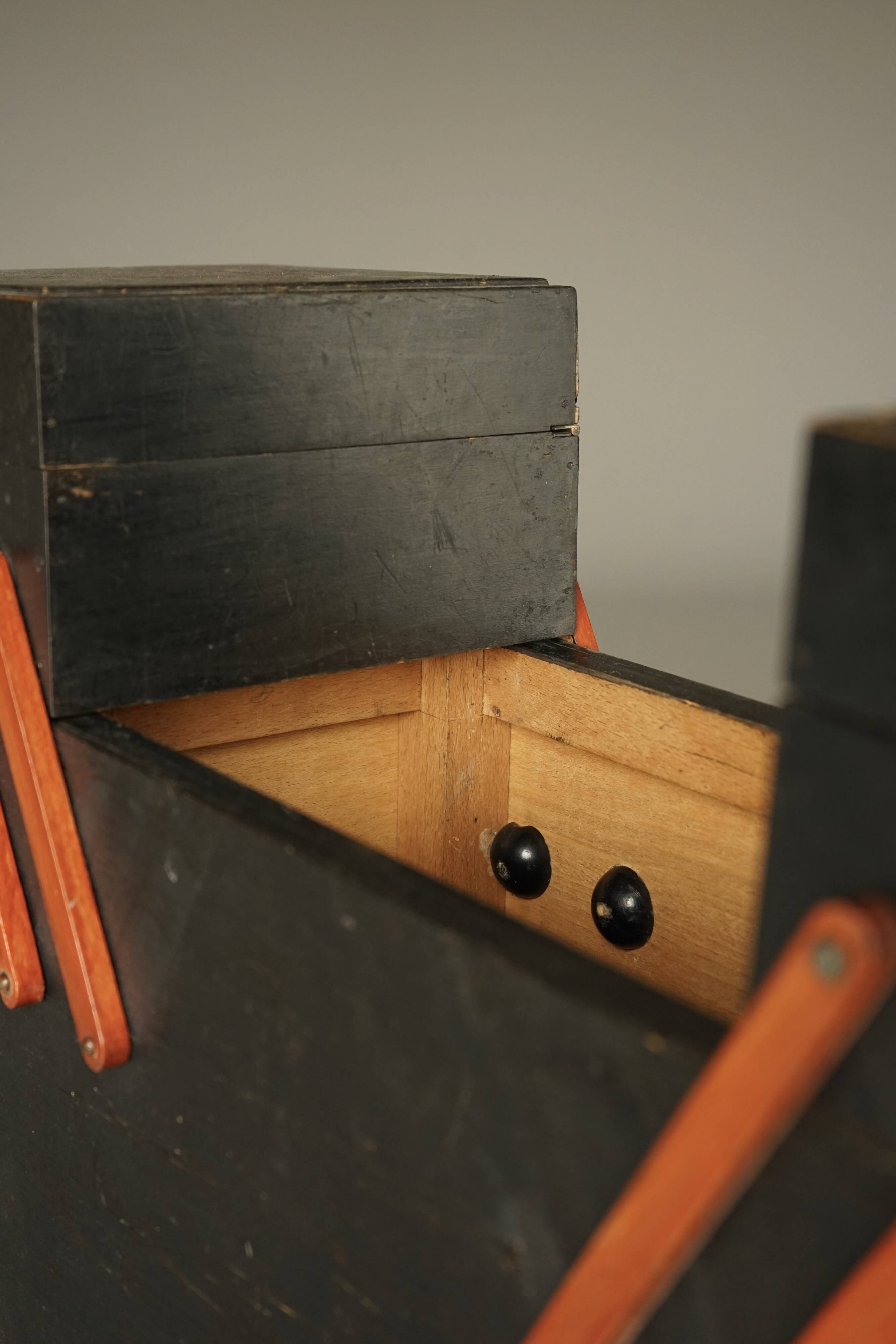 Dutch modernist sewing cabinet. 1930s.