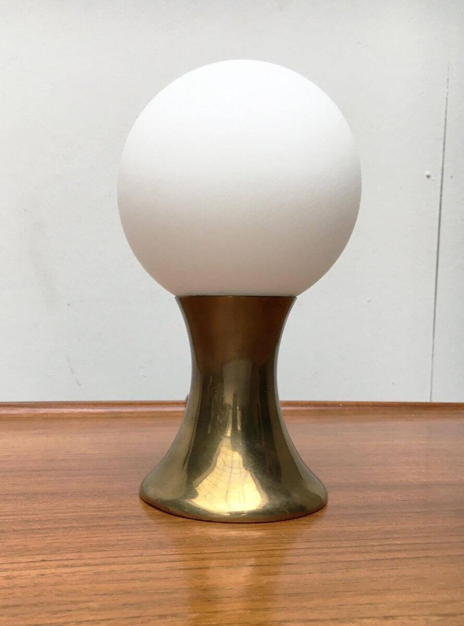 Lampe de table milieu du siècle