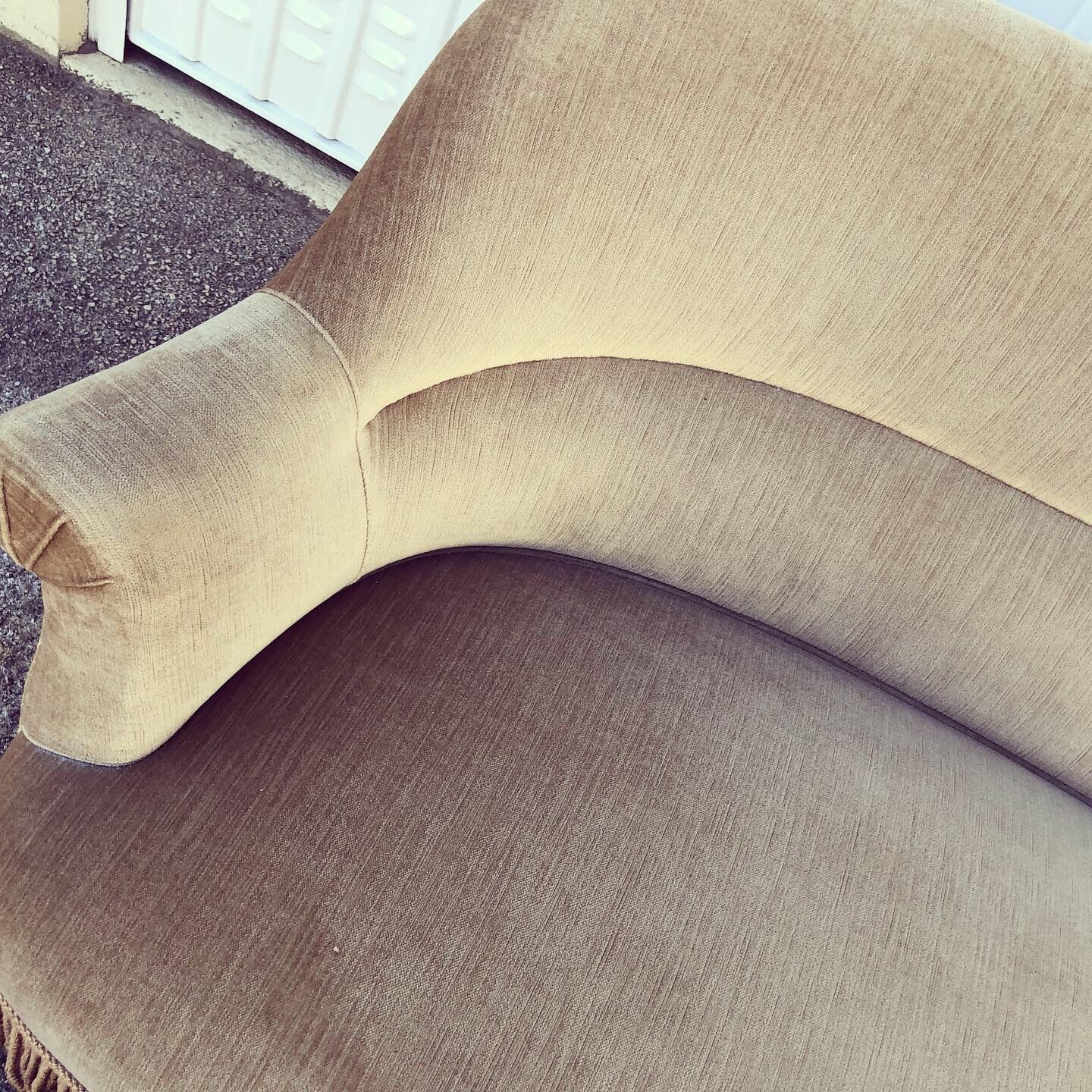 Vintage toad sofa in light taupe velvet