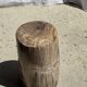 Petite table d'appoint en bois pétrifié beige gris H28 D18 - 3325