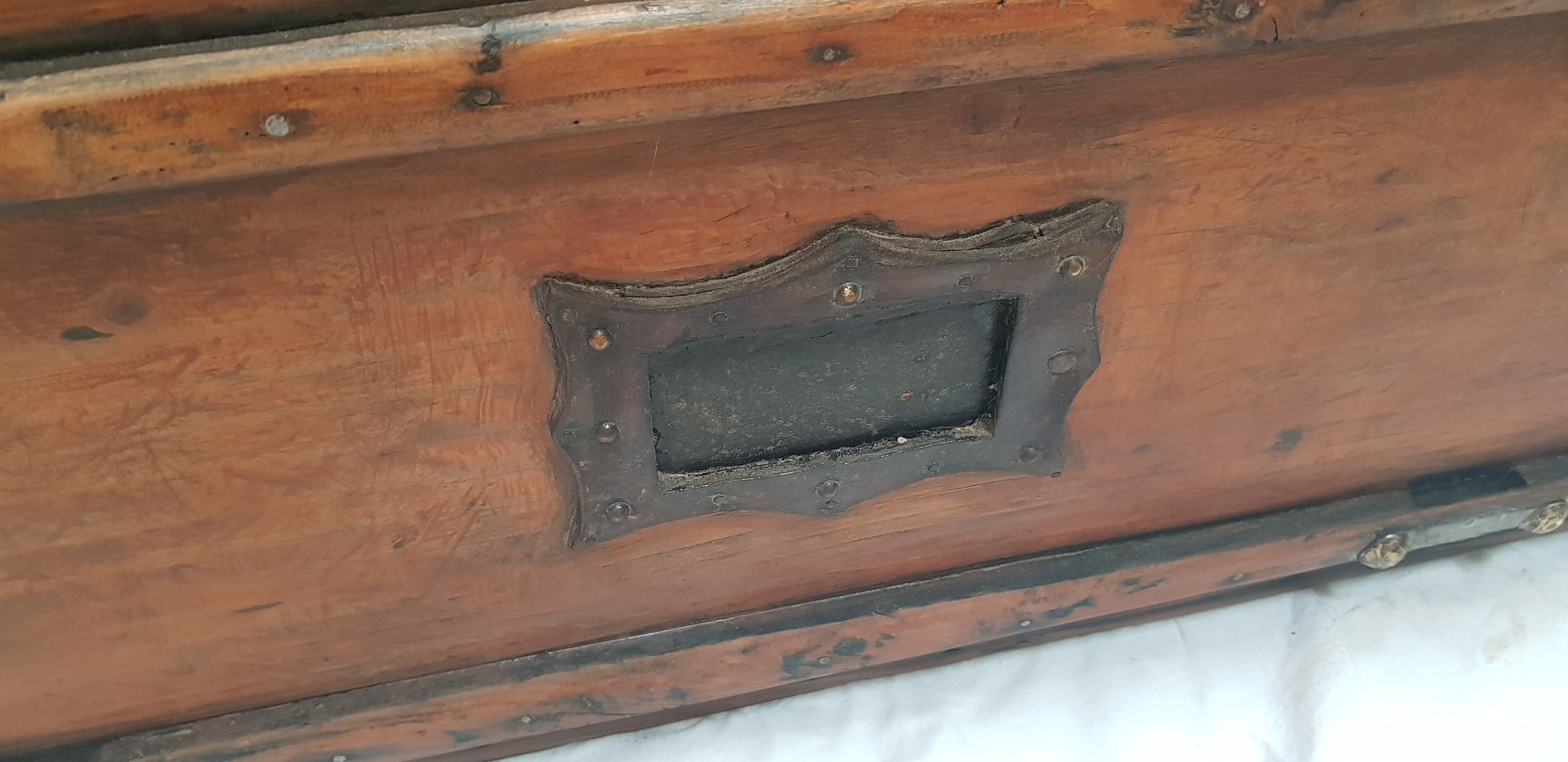 Former wooden travel trunk