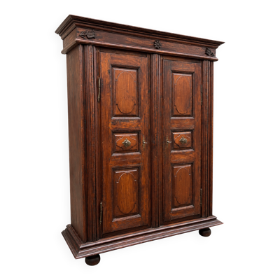 French Armoire alsacienne rustique du XVIIe siècle, époque Louis XIV 1680/1