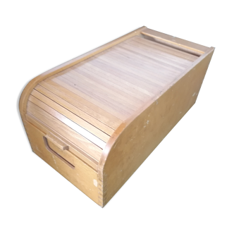 Pan-paned wood storage box