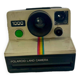 Vintage polaroid 1000 land camera