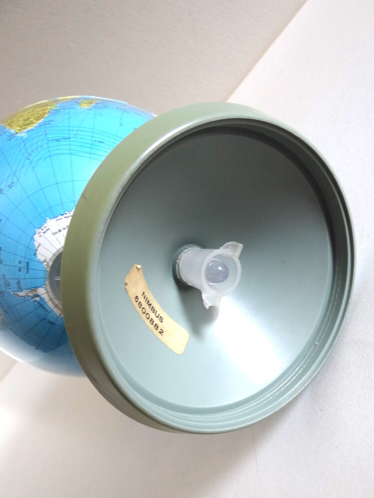 Globe terrestre années 60