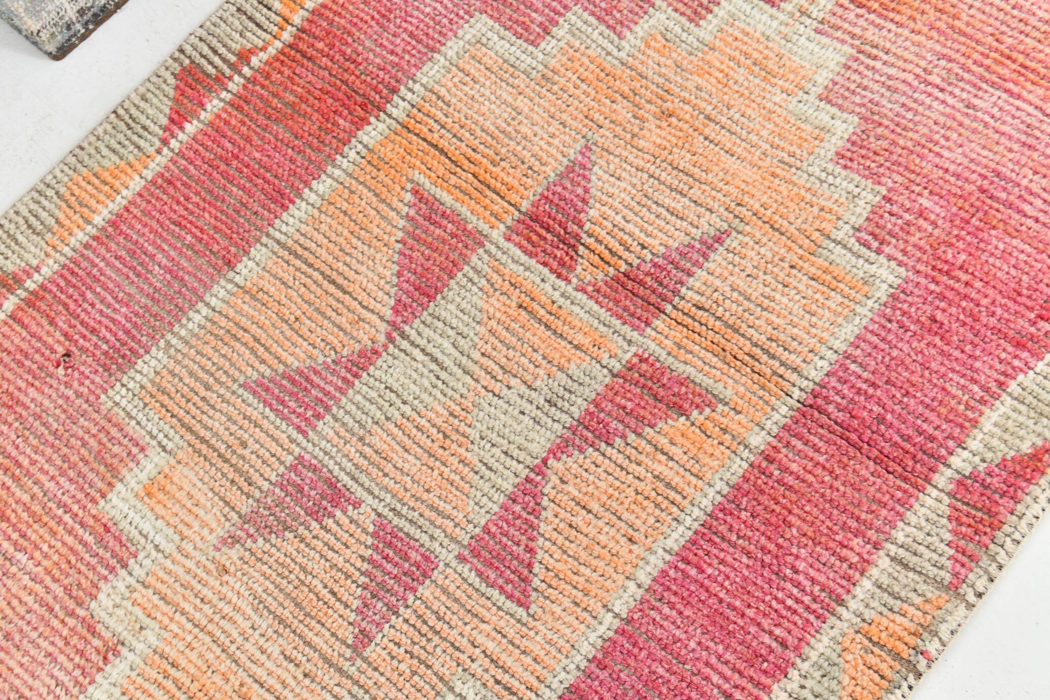 3x11 Light Pink Orientel Vintage Runner Rug, 96x333Cm