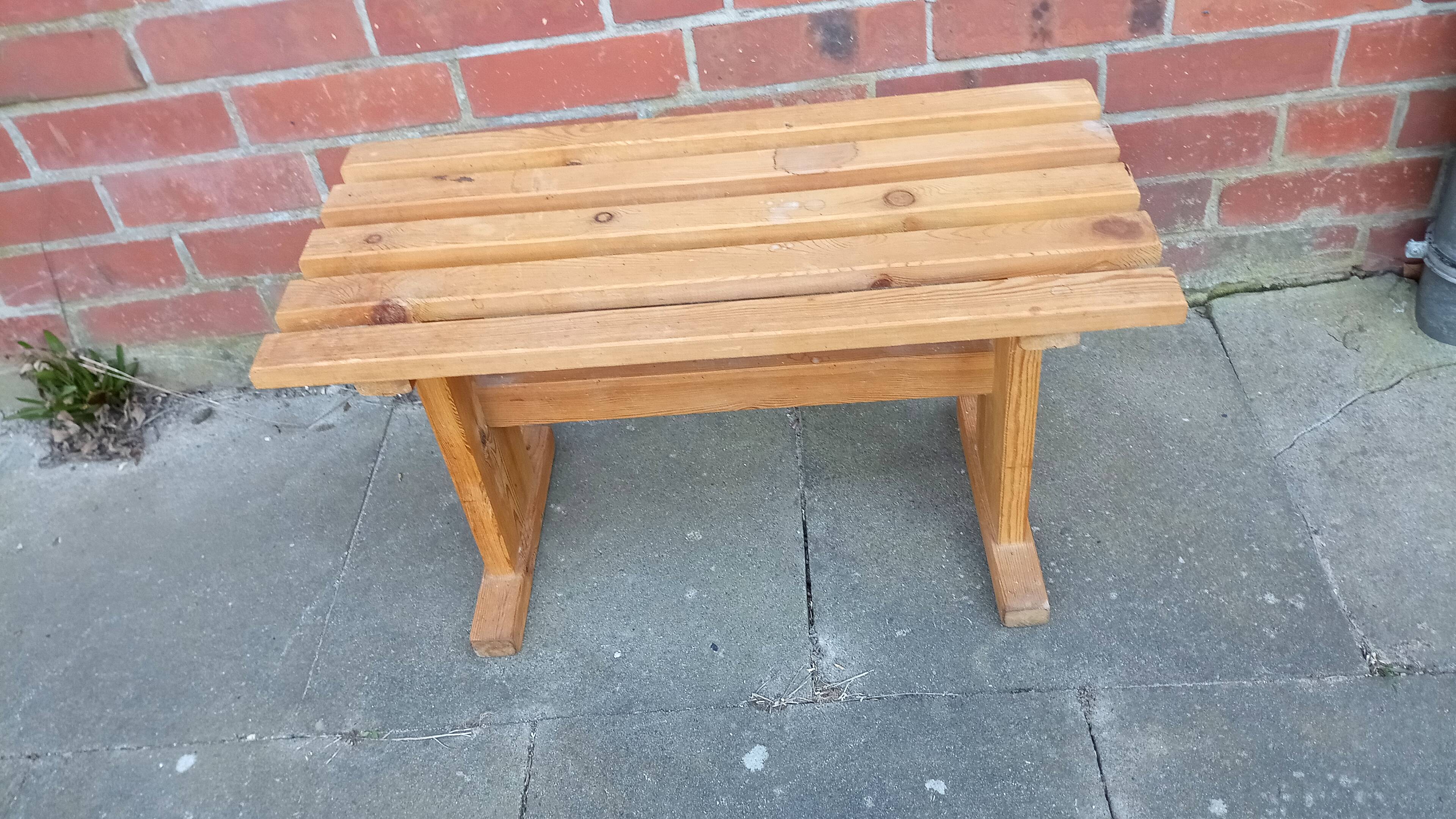 Small swedish bench in pine
