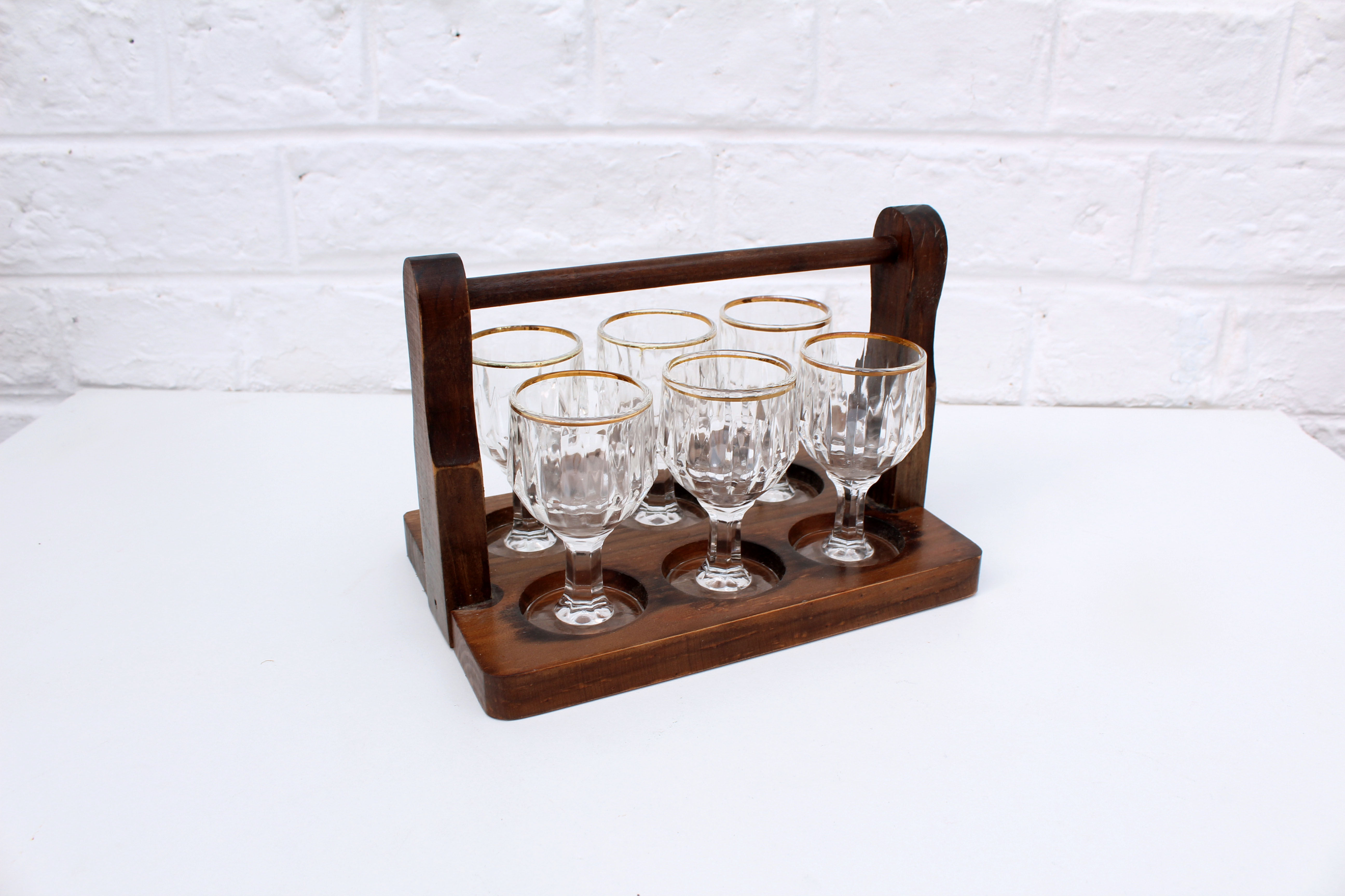 Vintage 6 liquor glasses and wood carrying tray