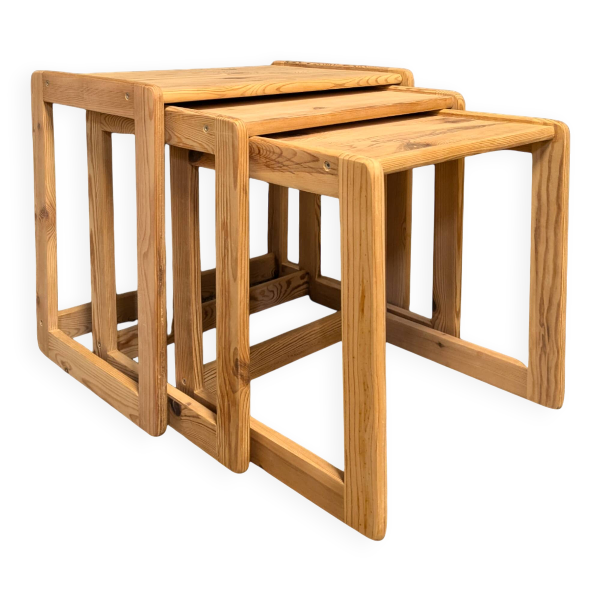 3 nesting tables in pine