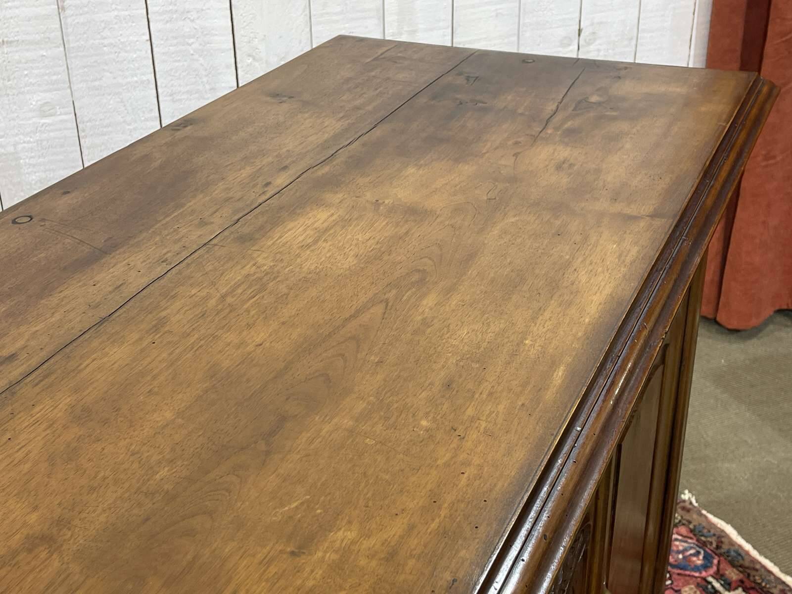 Art Nouveau enfilade in walnut from the early 20th century.